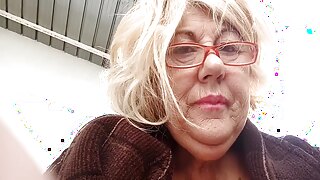 Femme sicilienne mature se produit en webcam